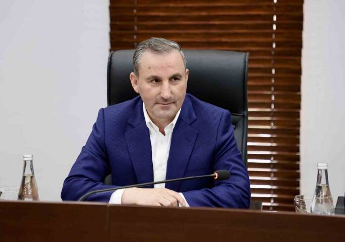 Başkan Ali Tombaş, İett Yetkilileriyle Görüştü