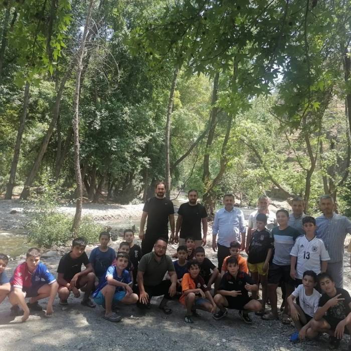 15 Temmuz Şehitleri Kur’an Kursu Öğrencilerinden ’yeşil Vadi’ Gezisi