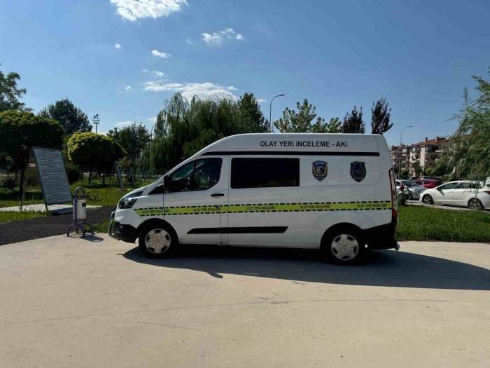 Afyonkarahisar’da Kadın Cesedi Bulundu