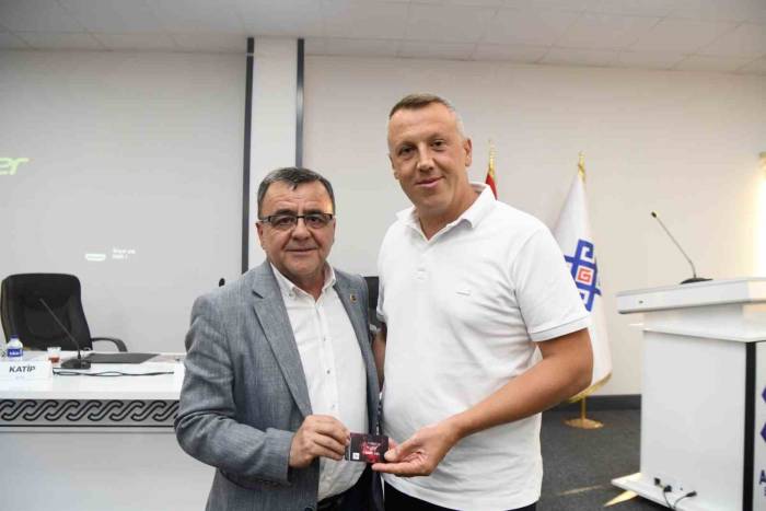 Altıeylül’den Balıkesirspor’a Kombine Bilet Desteği