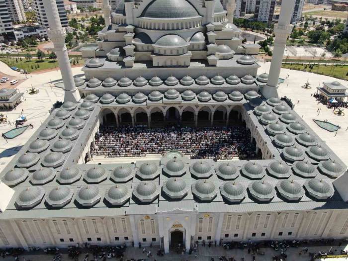 Gaziantep’te İsmail Haniye İçin Gıyabi Cenaze Namazı Kılındı