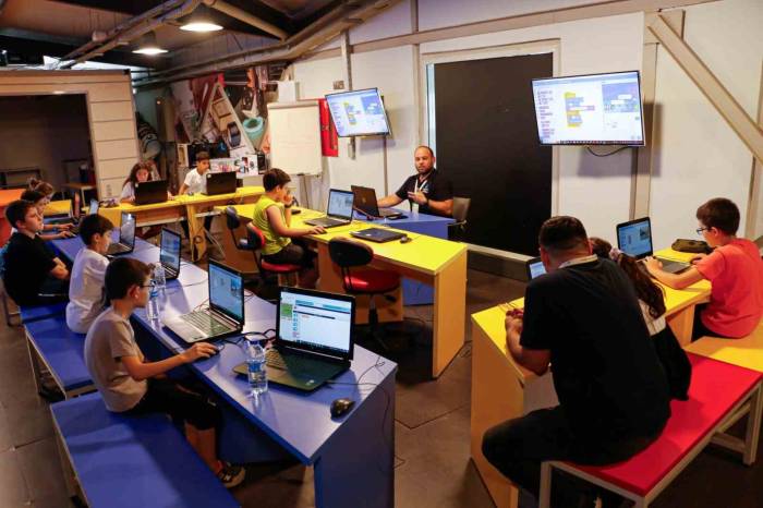 Kocaeli Bilim Merkezi’nde Bilim Dolu Yaz