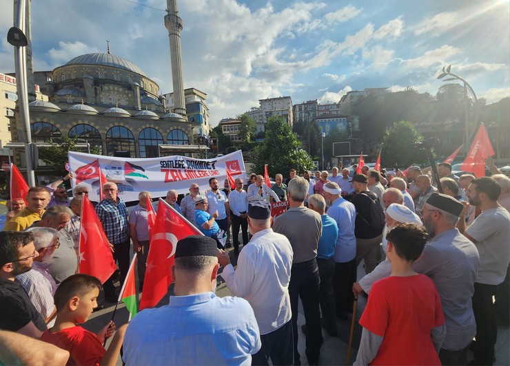 saadet-partisi-rize-il-baskanligi-filistinde-yasanan-soykirima-dikkat-cekmek-uzere-bir-basin-aciklamasi-gerceklestirdi-4.jpg