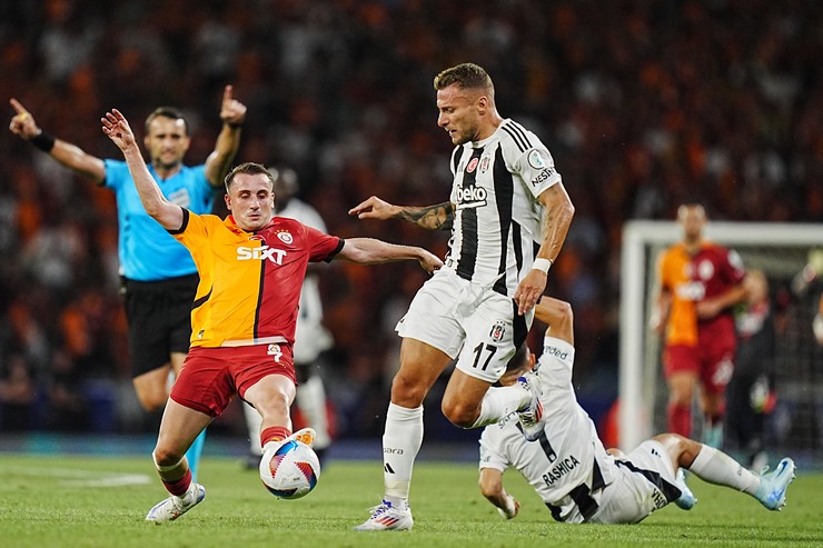 besiktas-galatasarayi-5-0-maglup-ederek-super-kupanin-sahibi-oldu-8.jpg