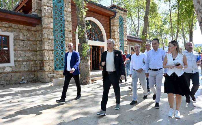 Dokuma’dan Sonra Varsak’a Da ‘Emekli Kıraathanesi’