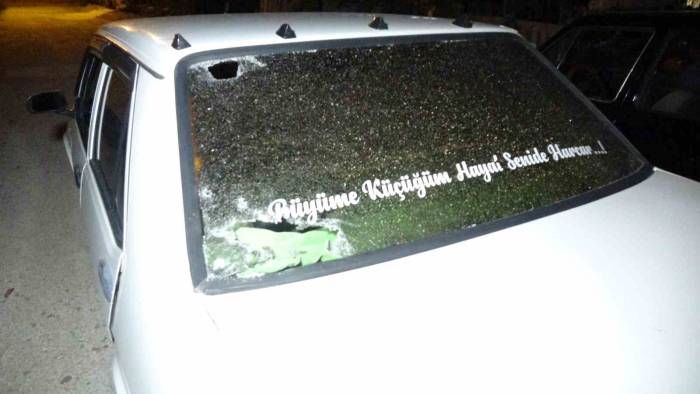 Burdur’da Otomobile Sıkılan Kurşunlar Balkonda Oturan Yaşlı Çifte İsabet Etti: 2 Yaralı