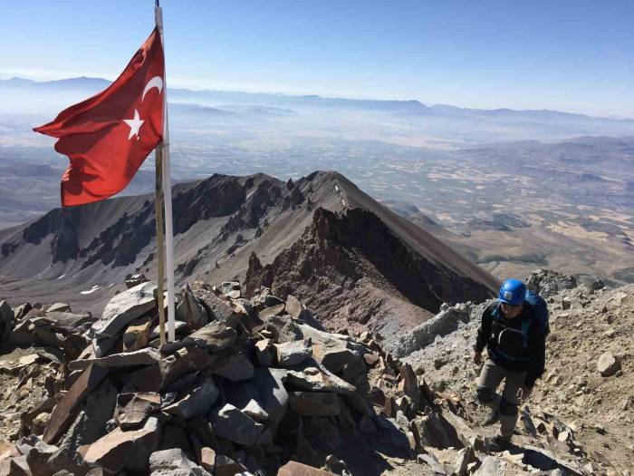 Erciyes’te Zirve Heyecanı Başlıyor