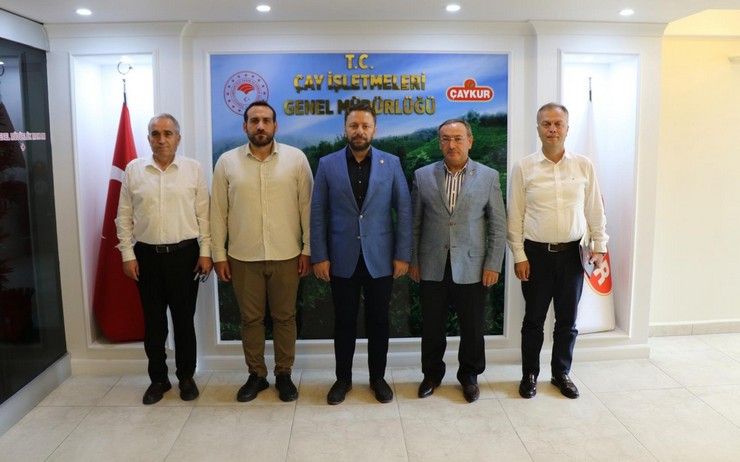ak-parti-rize-milletvekili-muhammed-avci-caykur-gene-mudurlugunu-ziyaret-ederek-yonetim-kurulu-baskani-ve-genel-muduru-yusuf-ziya-alimle-bir-araya-geldi-2.jpg