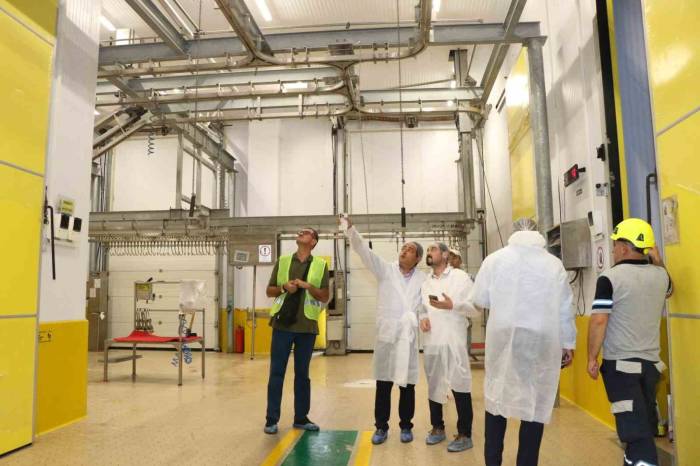 Eskişehir Ekibi, Üst Düzey Teknik Donanıma Sahip Mezbahaya Hayran Kaldı