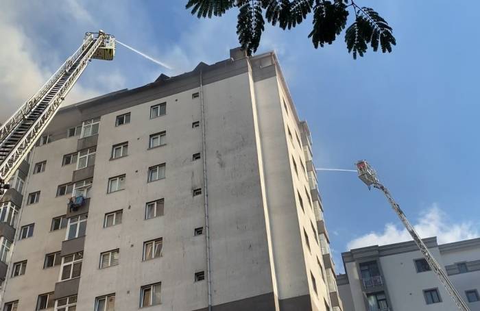 Kağıthane’de 13 Katlı Binada Korkutan Yangın