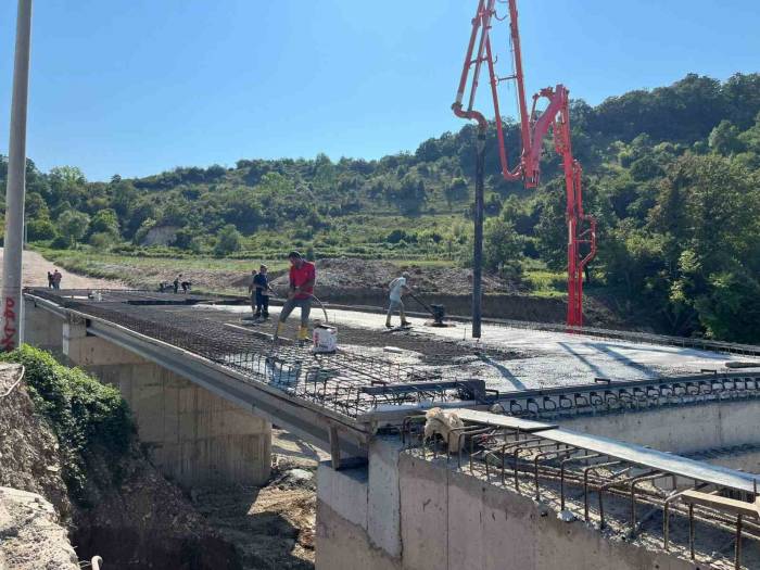 Duraklı-alihocalar Mahalleleri Birbirine Bağlanacak