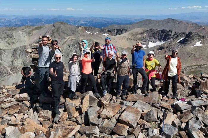 3 Bin 333 Metrede Yusuf Dikeç Pozu Verdiler