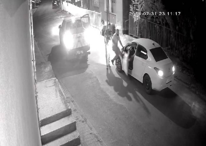 Ümraniye’de Resmi Araç İle Yol Kesen İbb Çalışanları Sürücüyü Darp Etti