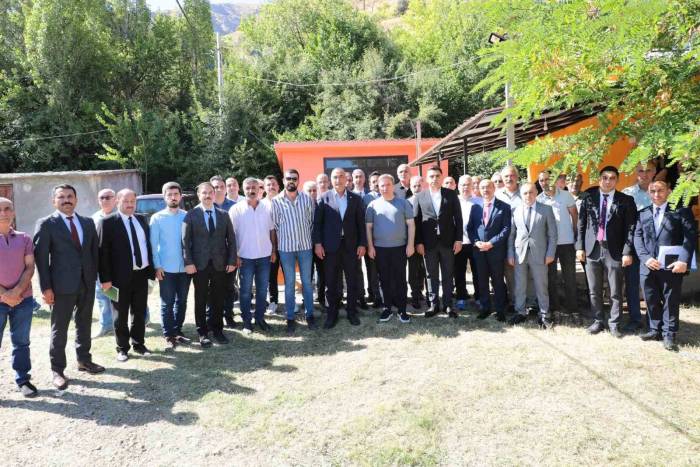 Vali Aydoğdu Köy Ziyaretlerinde Bulundu