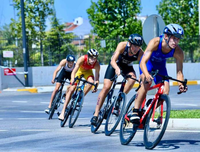 Balıkesir Triatlonu’na Tüm Dünya Hayran Kaldı