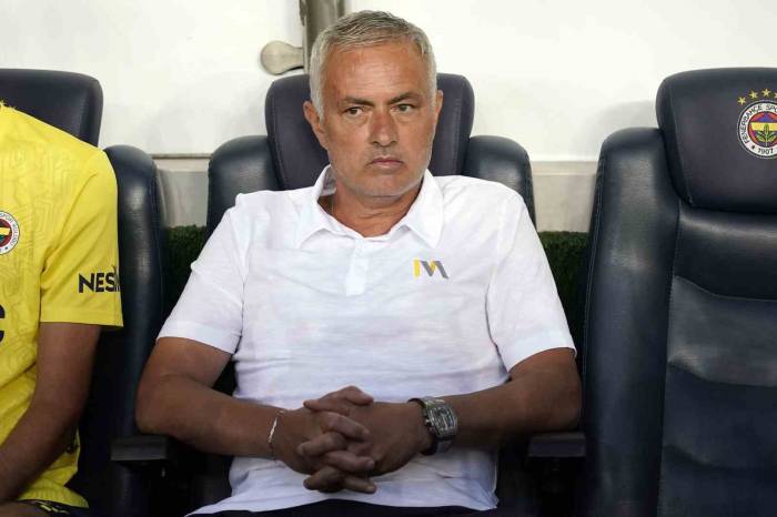 Jose Mourinho’dan Lille Maçında 3 Değişiklik