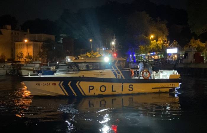 Sarıyer’de 4 Kişinin İçinde Olduğu Tekne Battı: 3 Kişi Ve 1 Köpek Yüzerek Kurtuldu, 1 Kişi Kayıp