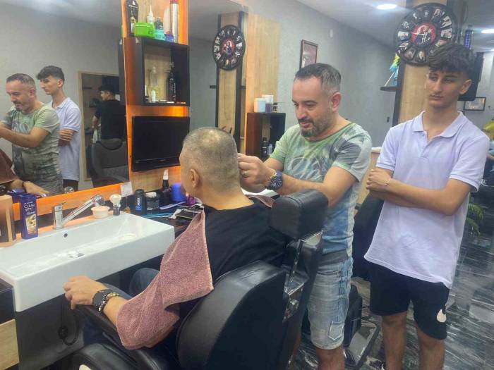 Başkan Künkcü: “Kadın Kuaförleri Ve Güzellik Salonları İstedikleri Zaman Tatil Yapabilecek”