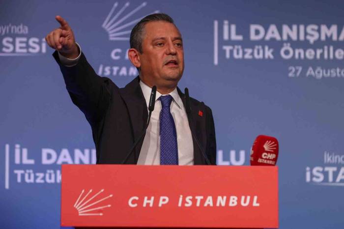 Özel; “Dijital Demokratik Katılım Uygulaması Elinizdeki Cep Telefonuyla Partiyi Yönetmek Demek”