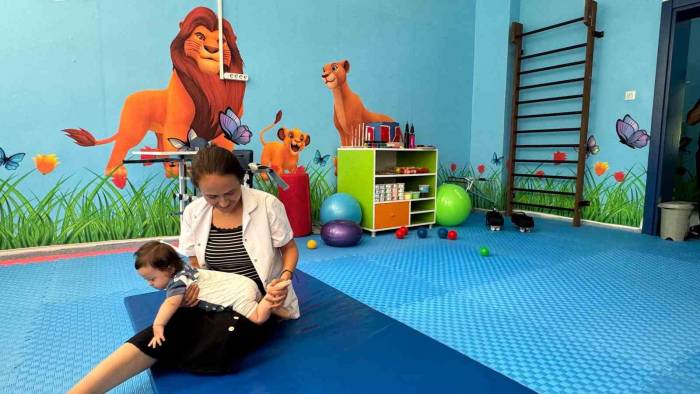 Çocuklar Pediatrik Rehabilitasyon İle Sağlıklı Bir Geleceğe Adım Atıyor