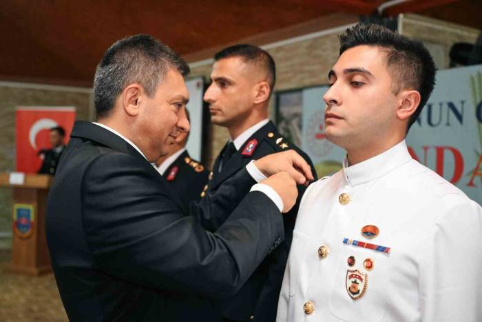 Antalya Valisi Hulusi Şahin: “Cesaret Bayrağını Yürekler Taşır”