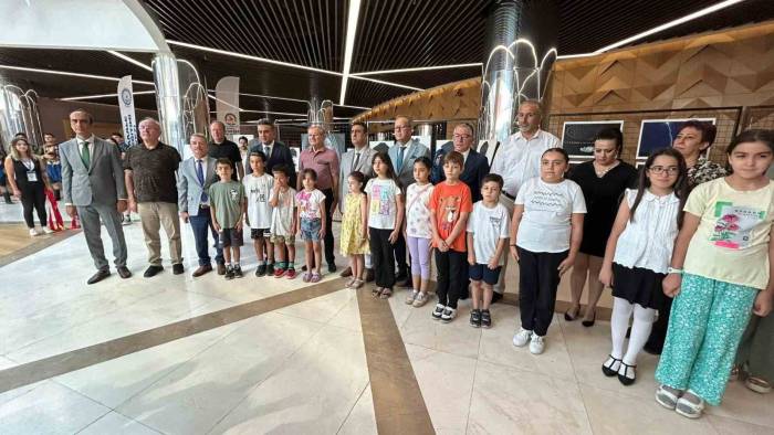 41 Öğretmen Ve 985 Kursiyerin Eserleri Zafer Haftasında Görücüye Çıktı