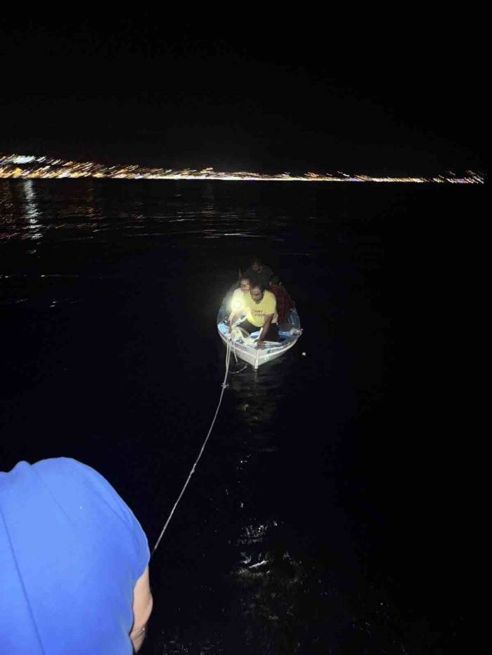 Yalova’da Kayıkları Motor Arızası Yapan 4 Amatör Balıkçı Kurtarıldı