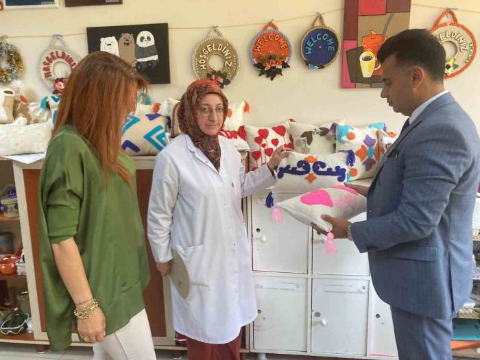 Devlet Korumasındaki Çocuklar Sanatsal Kurslarla Sosyalleşiyor