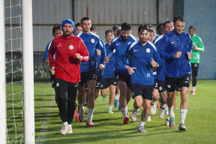 caykur-rizespor-galatasaray-macinin-hazirliklarina-basladi-11.jpg