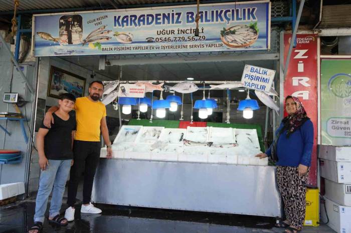 Kilis’te Balıklar Tezgahtaki Yerlerini Aldı