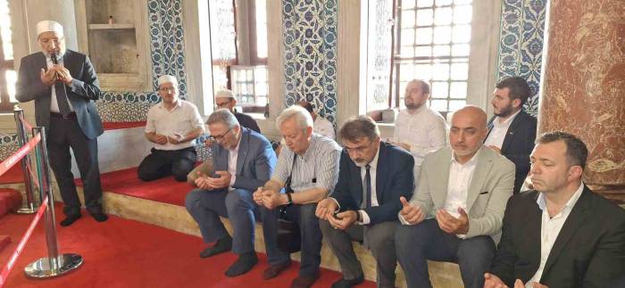 Kanuni Sultan Süleyman 458’inci Ölüm Yıl Dönümünde Anıldı