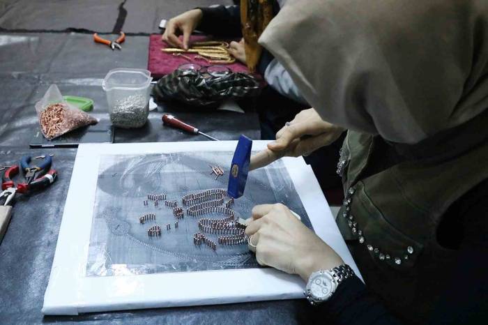 Yüzlerce Kişi Büyükşehir Samek’le Koluna ‘Sanat’ Bileziğini Taktı