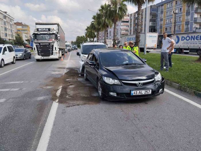 Çarşamba’da 3 Araçlı Zincirleme Kaza: 3 Yaralı