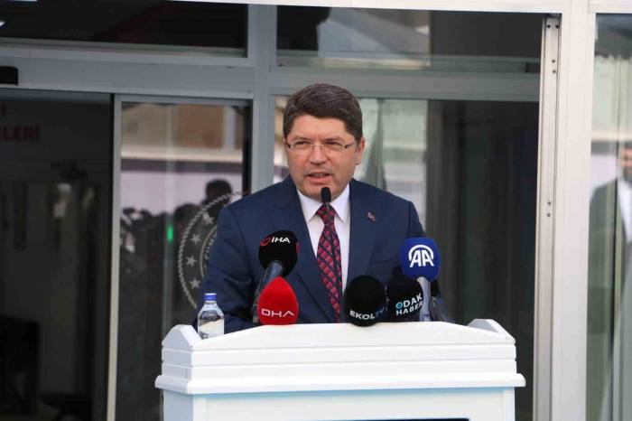 Adliye İşlerinde Yapay Zeka Dönemi Başlıyor