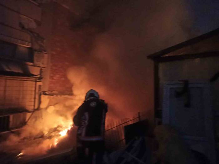 Malatya’da Konteyner Yangını