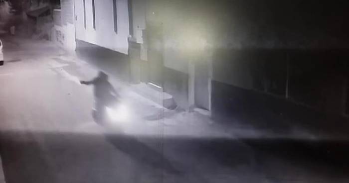 Eve Silahlı Saldırı Düzenlerken Kameralara Yansıdı, Seyhan Polisi Yakaladı