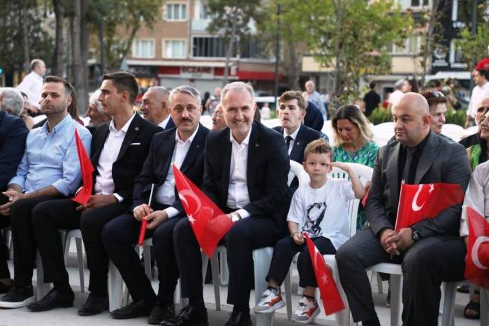 İnegöl’de Kurtuluş Coşkusu Sokaklara Taşındı