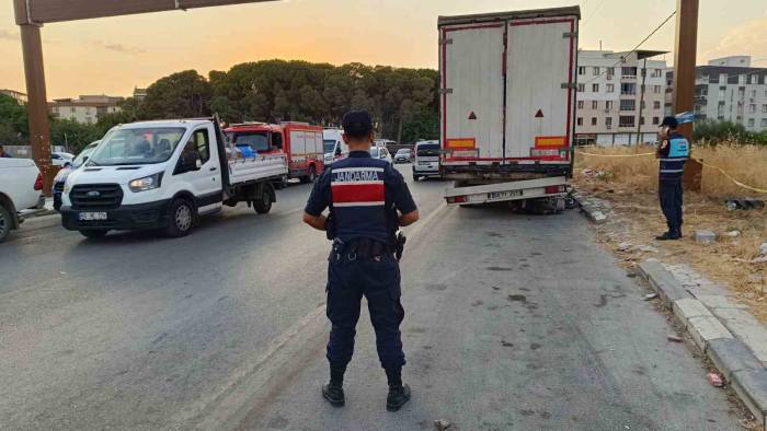 Manisa’da 1 Kişinin Öldüğü Kaza Anı Kameraya Yansıdı
