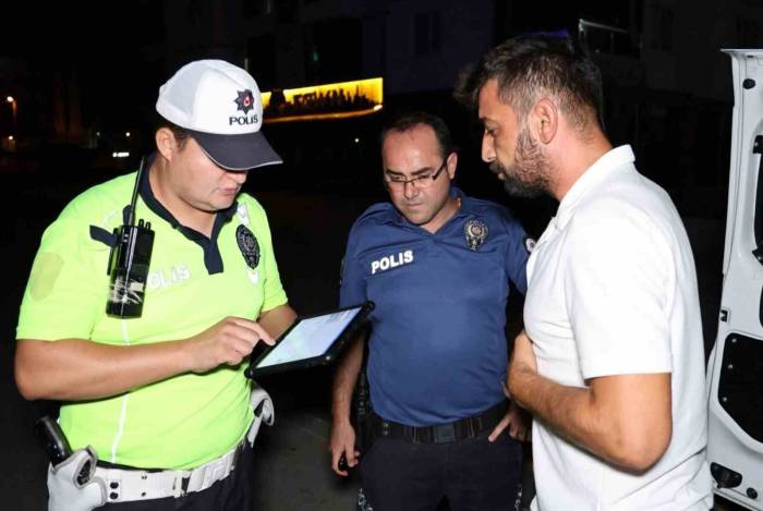 Hem Ehliyetsiz Hem De Alkollü Sürücüden “Terörist Miyim?” Tepkisi