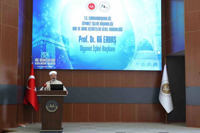 Diyanet İşleri Başkanı Erbaş: “Vatandaşlarımızın Haccın Ruhunu Doyasıya Yaşayacağı Bir Organizasyon Gerçekleştirme İdealimizi Her Daim Canlı Tutmak Mecburiyetindeyiz”