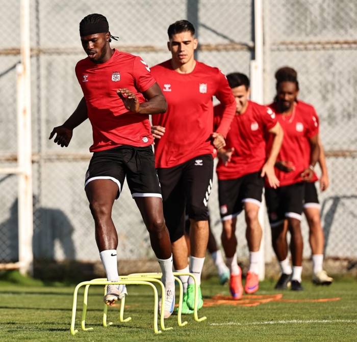 Sivasspor, Gaziantep Fk Maçının Taktiğini Çalıştı