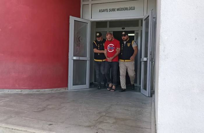 Adana’da Birçok Farklı Suçtan Aranan 1’i Kadın 3 Hükümlü Yakalandı