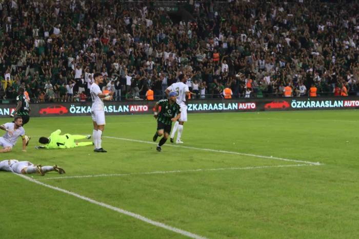 Trendyol 1. Lig: Kocaelispor: 1 - Manisa Fk: 2