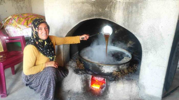 Lezzeti Topraktan Gelen Şifa Kaynağı Pekmezin Zahmetli Yolculuğu Başladı