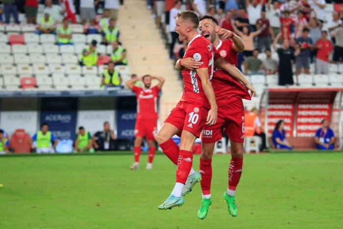 Trendyol Süper Lig: Antalyaspor: 2 - Adana Demirspor: 1 (Maç Sonucu)