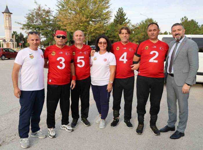 Vatan Uğruna Gözlerinden Oldu, Spor İle Hayata Tutundu