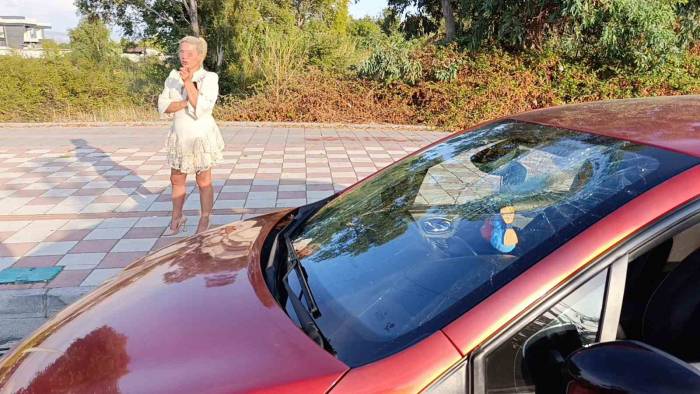 Ön Büro Müdürü Kadın Çalışanının Eşiyle Kavga Etti