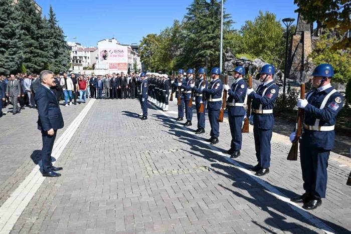 Vali Ergün, Uşak’a Veda Etti