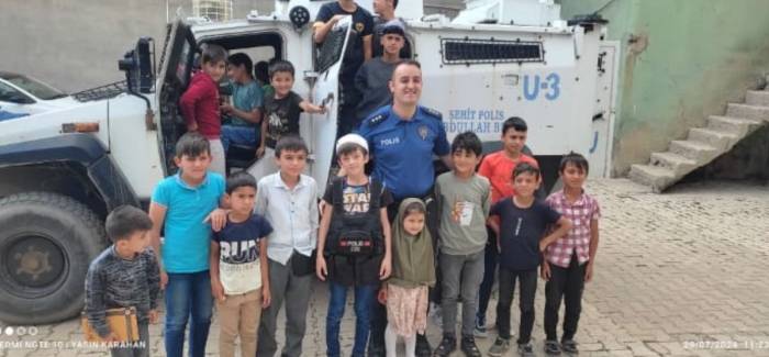 Yüksekova’da Başkomiser Selman Beğde’nin İlçeden Ayrılması Sevenlerini Üzdü