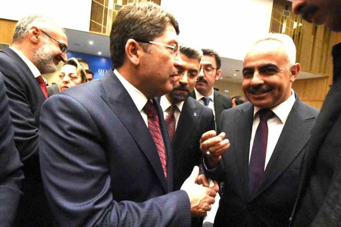 Oltu’ya Yeni Adalet Sarayı Yapılacak